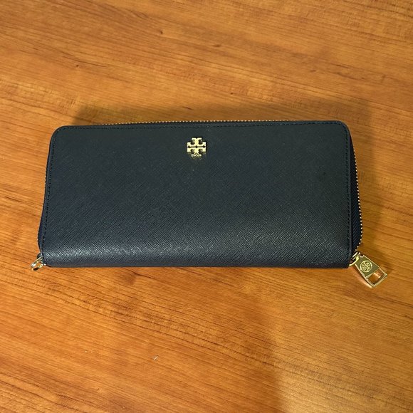 Navy Tory Burch Women's Perry Zip Continental Wallet - Picture 1 of 7